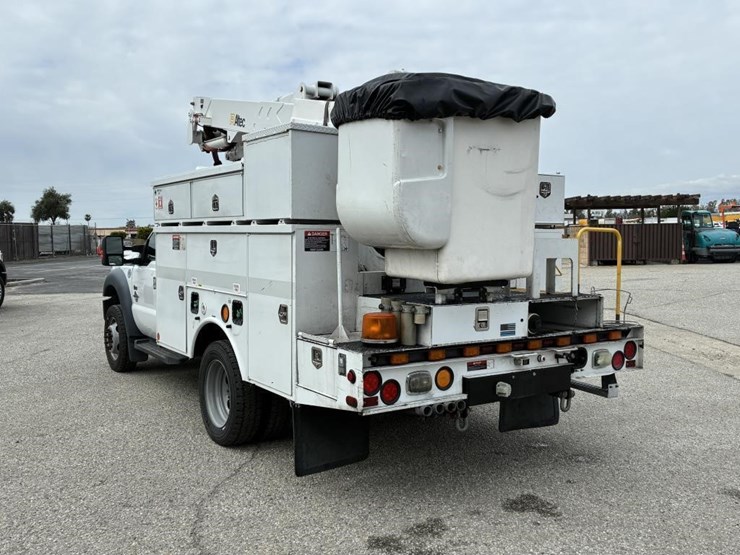 2015-ford-f550-image-4