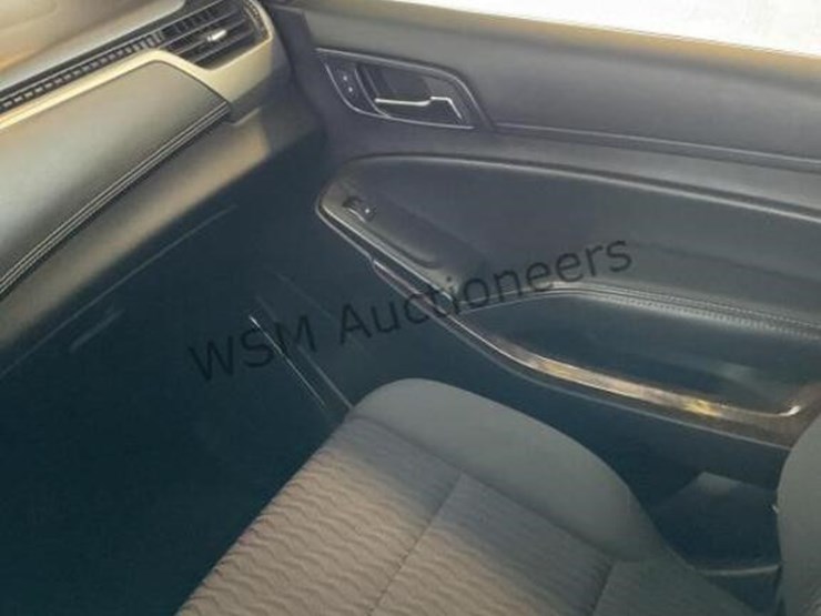 2015-chevrolet-tahoe-image-20