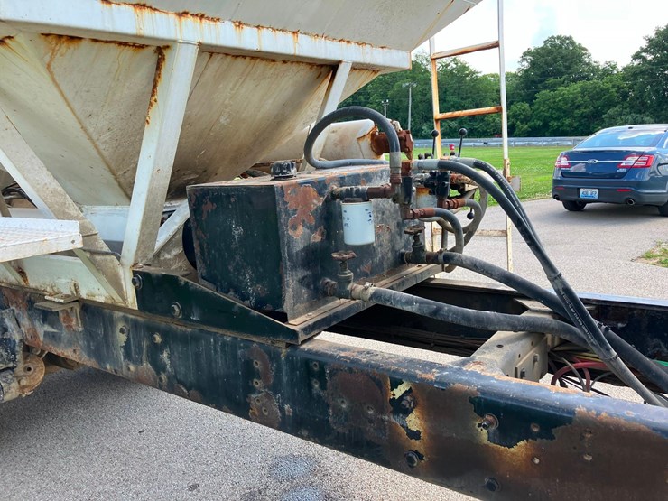 2005-sterling-acterra-image-7