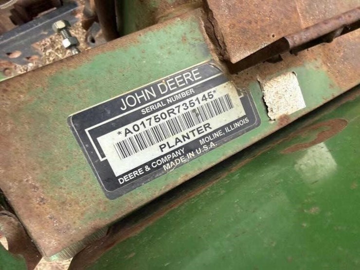 john-deere-1750-image-11