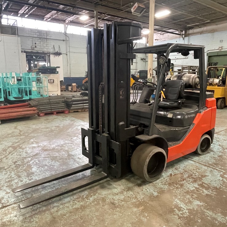 #175 • 2015 Toyota Propane Forklift