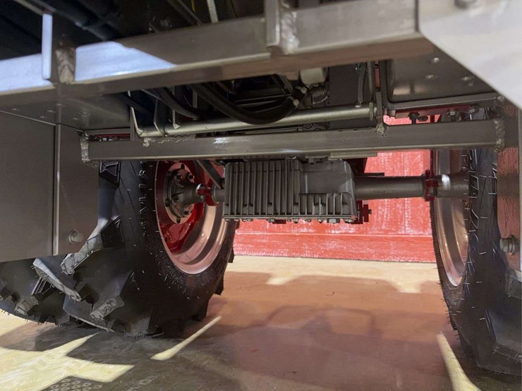 massey-ferguson-1100-image-34