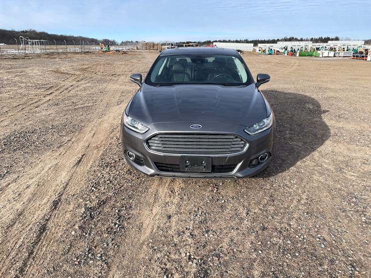 #1522-•-2014-ford-fusion-(has-mn-title)-image-8