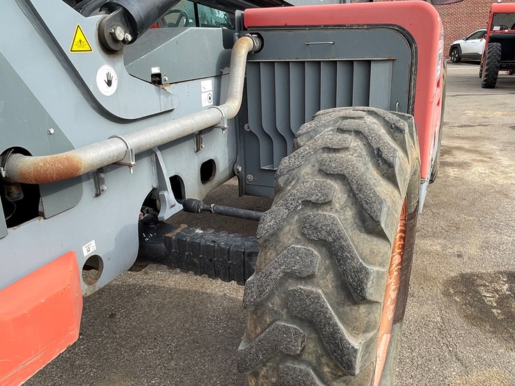 #132-•-2017-skyjack-sj643-telehandler-image-26