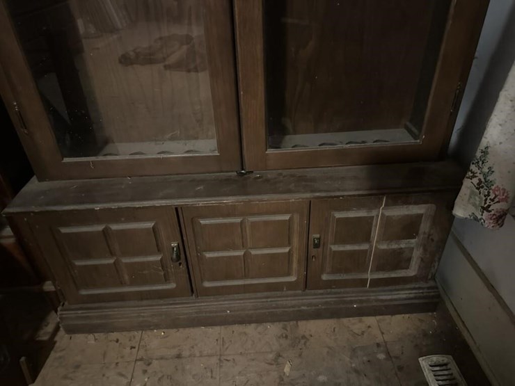 wooden-gun-cabinet-image-2