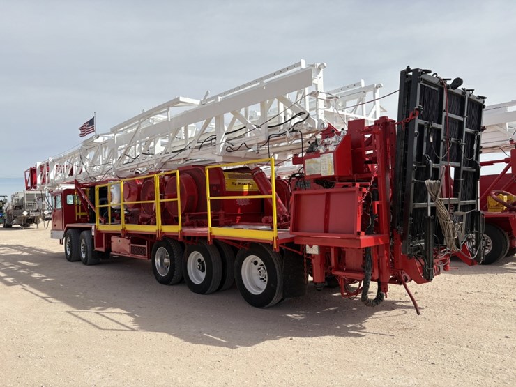 2007-rig-works-mustang-550-dd-5-axle-well-service-rig-image-9