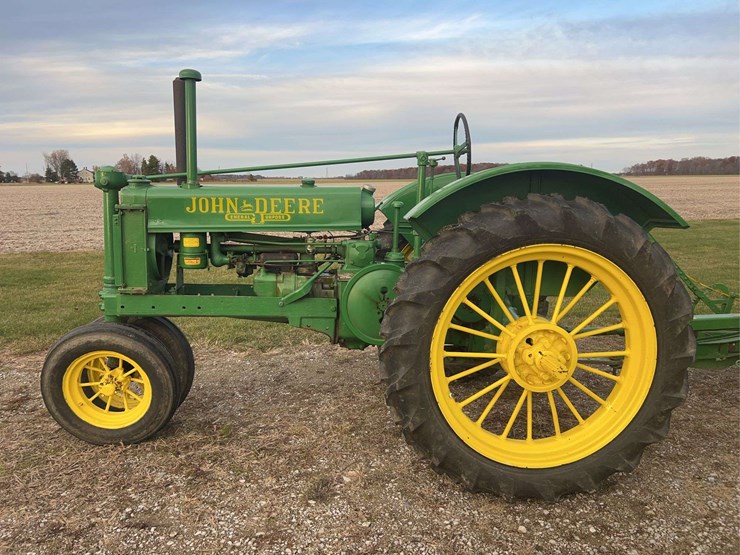 john-deere-model-b-image-2