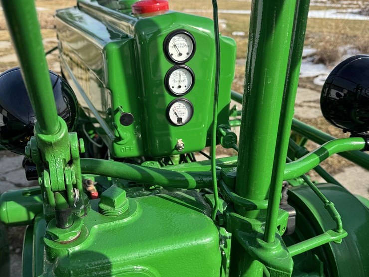 john-deere-h-image-9