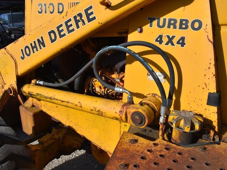 john-deere-310d-image-13
