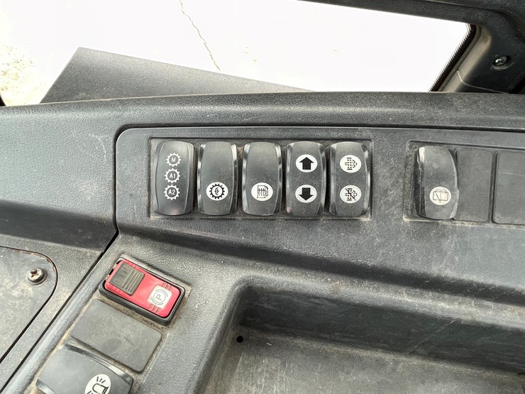 2016-hyundai-70d-9-image-46