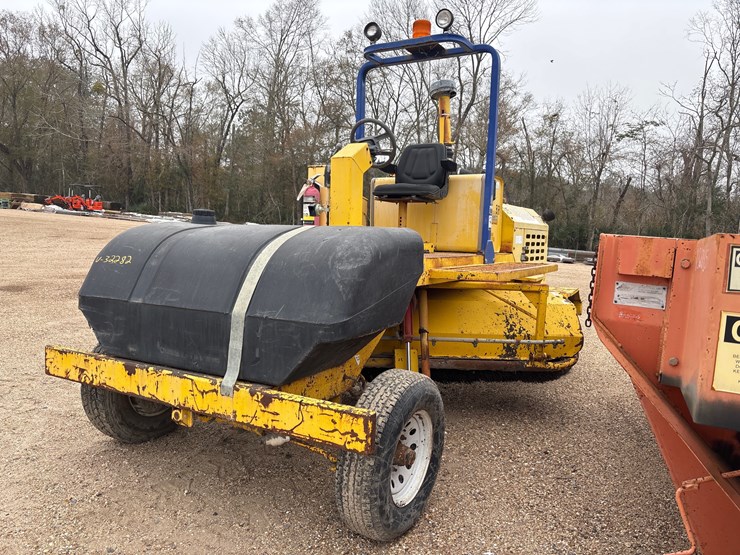 #2582-•-superior-dt80j-broom-|-parts-or-repair-image-2