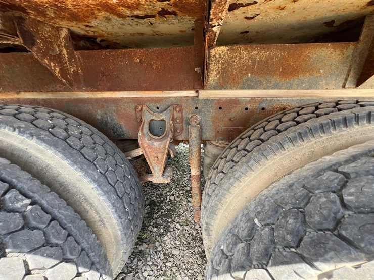 1996-international-a-image-36