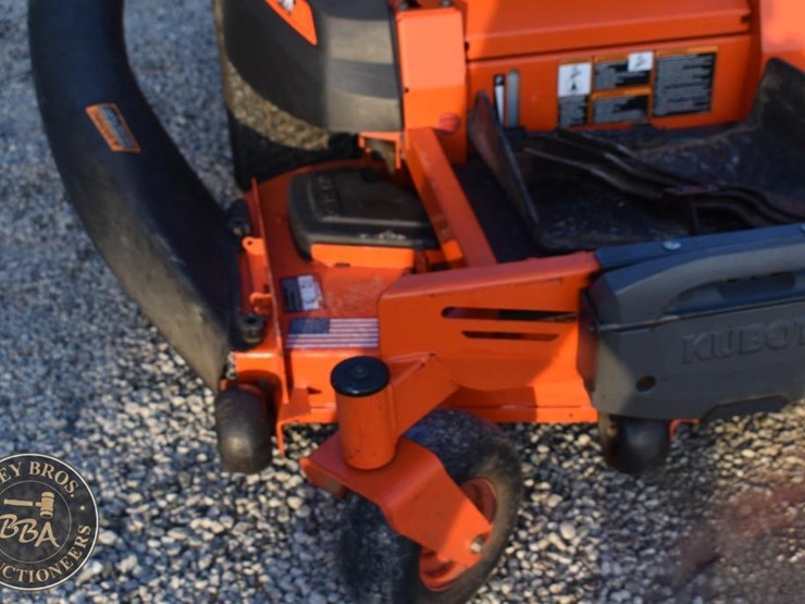 kubota-z122e-image-24