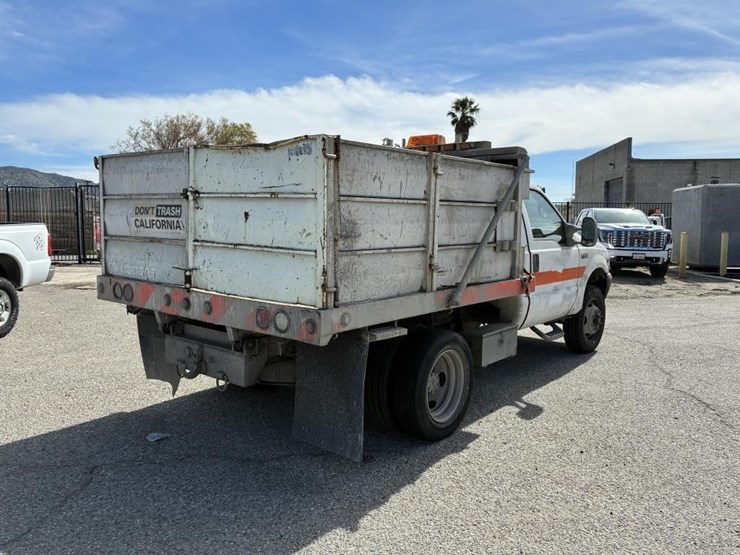 2002-ford-f450-image-3