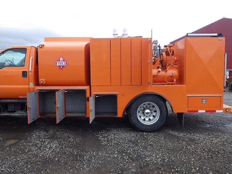 2004-ford-f650-image-26