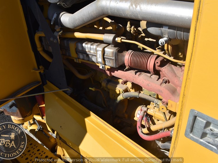 2013-deere-770g-image-45