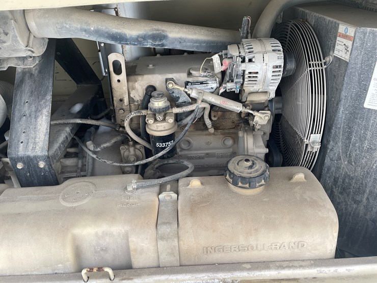 2012-john-deere-2-image-6