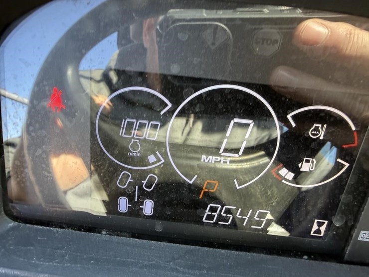 john-deere-xuv-835m-utv-image-10