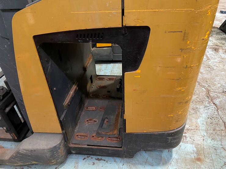 #225-•-jungheinrich-ride-on-electric-reach-truck-image-14