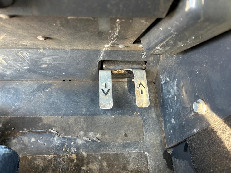 2022-bobcat-l28-image-23