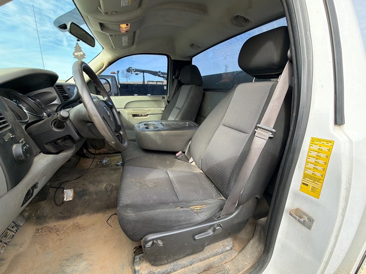 2014-chevrolet-2500hd-image-11