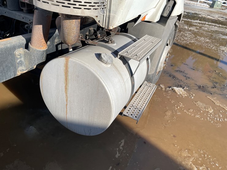 2012-international-prostar-image-26