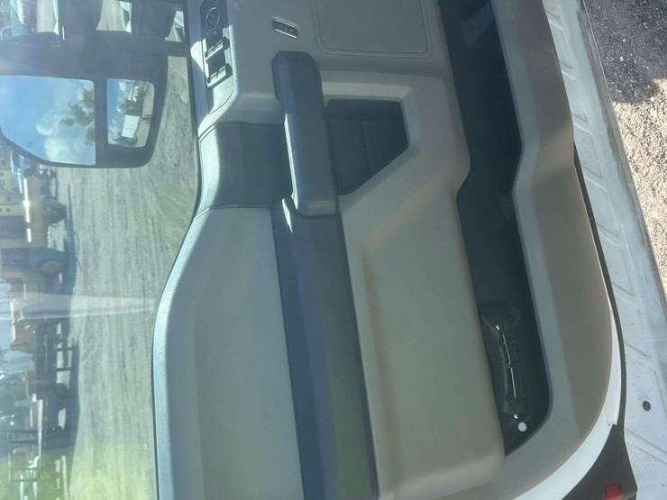 2015-ford-f150-image-8