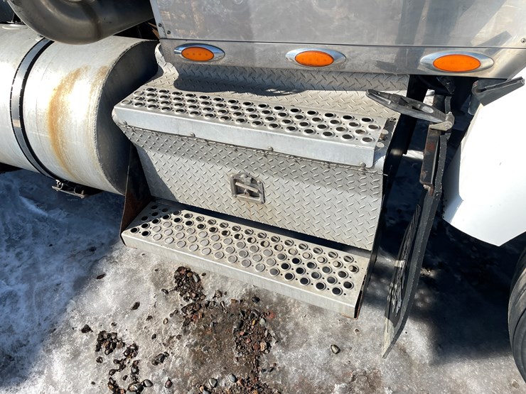 2006-kenworth-t800-image-23