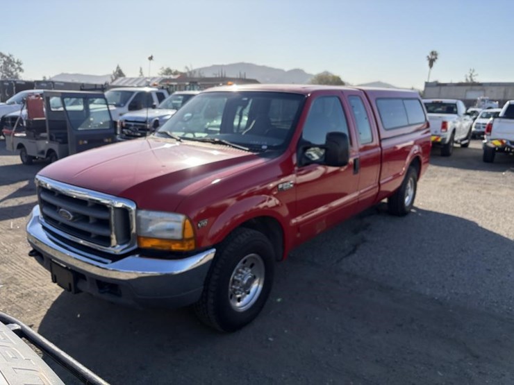 2001-ford-f250-sd-xlt-image-1