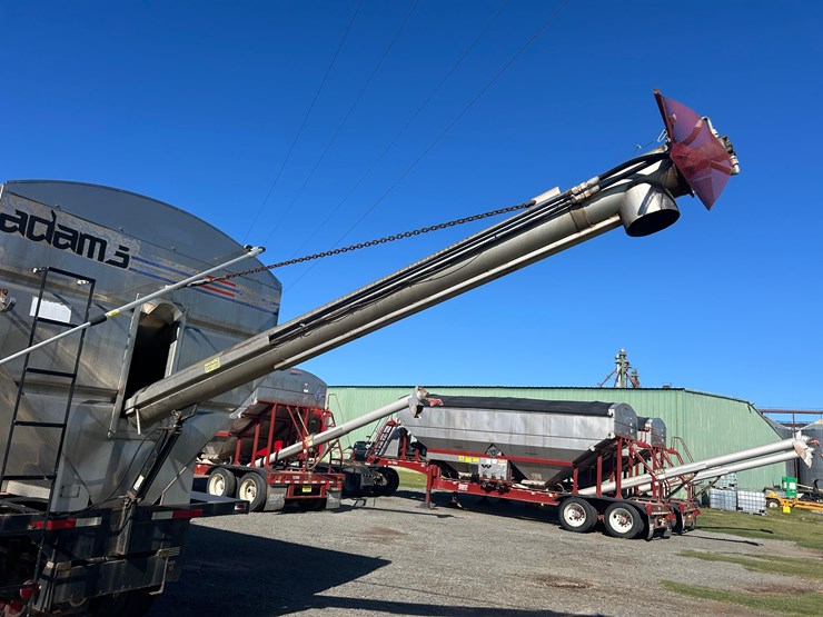 2012-mack-tender-truck-w/adams-rear-discharge-bed-auger-image-34