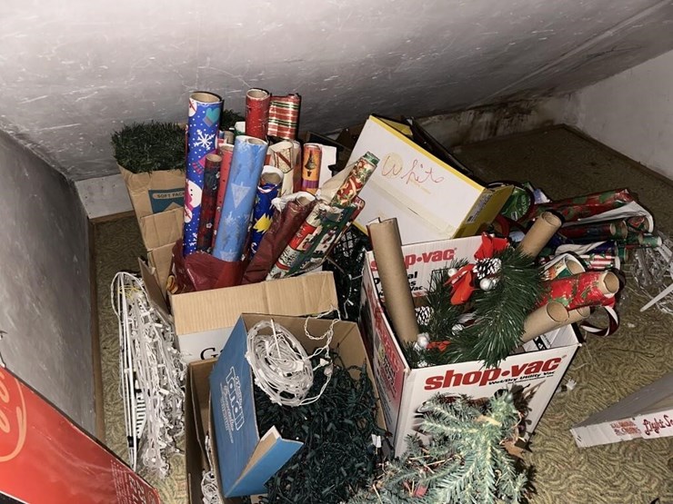 misc.-christmas-decor-image-2