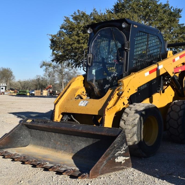 2019 CATERPILLAR 272D2