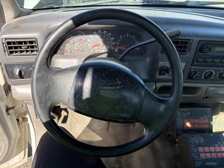 2001-ford-f250-image-11