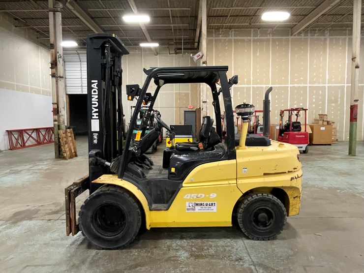 #161-•-2016-hyundai-45d-9-diesel-forklift-image-8