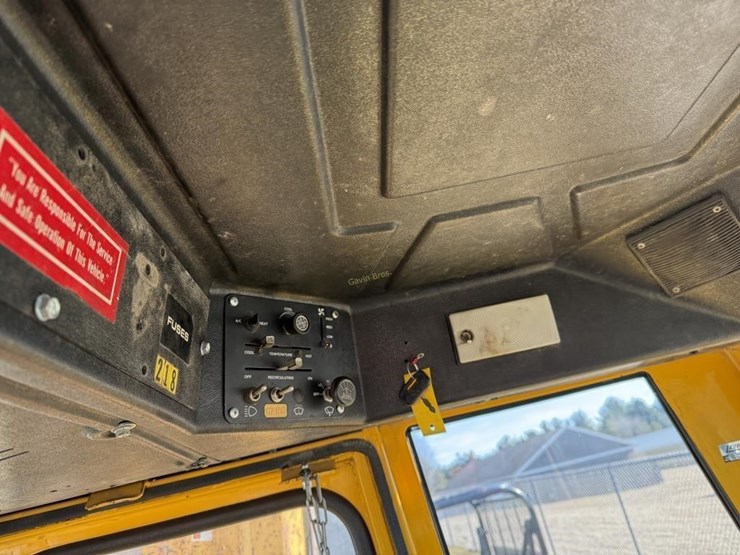 massey-ferguson-253-image-13