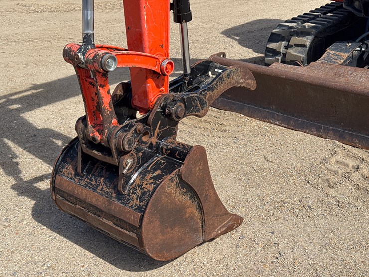 kubota-kx040-4-image-8