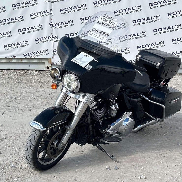 2021 Harley-Davidson FLHP Road King Motorcycle