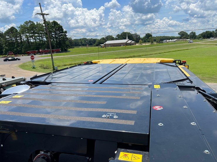 2023-new-holland-cr10.90-image-98