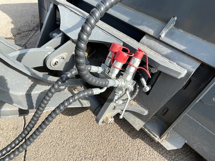 #114-•-new-magnum-3300p-telescoping-wheel-loader-image-48