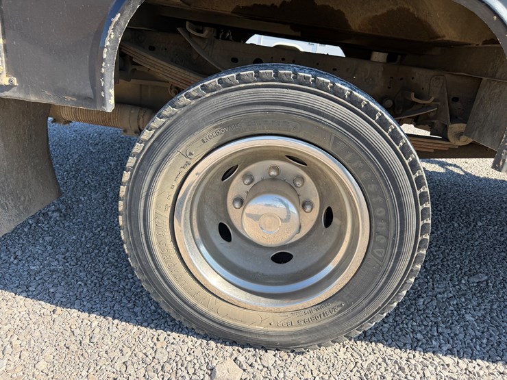 2000-ford-f550-xl-image-10