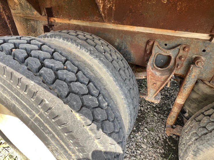 1996-international-a-image-14