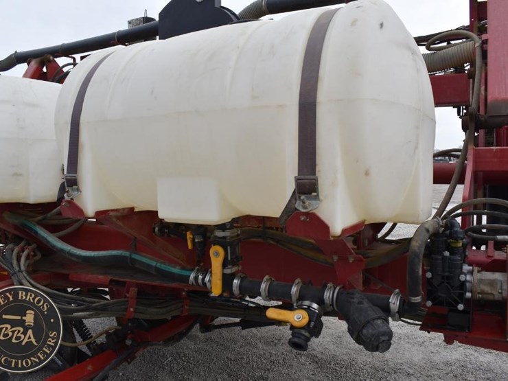 2010-case-ih-1240-image-14