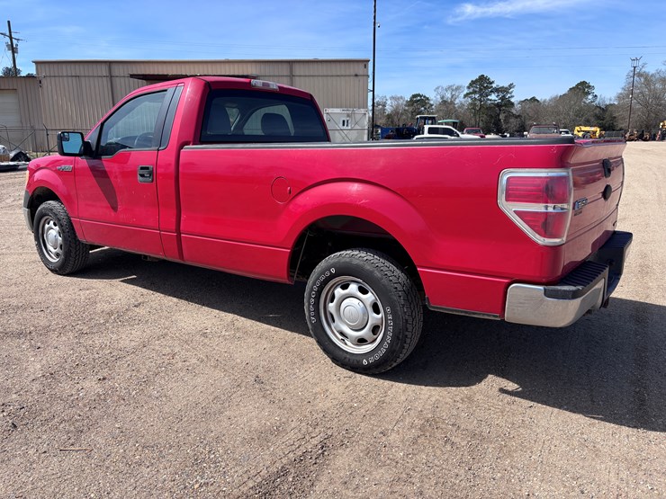 2011-ford-f150-xl-image-4