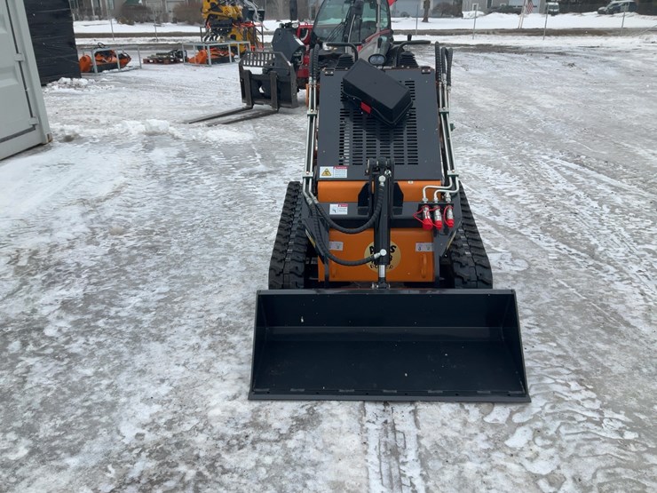 #1005-•-unused-ats-t460-mini-skid-steer-loader-image-8