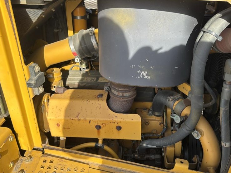 2002-caterpillar-d6r-xw-image-45
