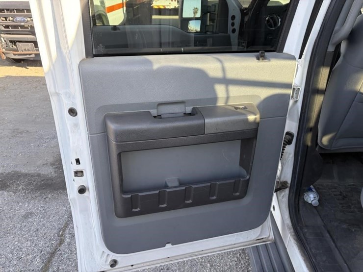 2011-ford-f350-sd-xlt-image-17