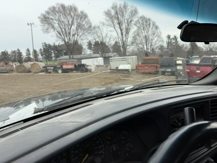 2000-chevrolet-1500-image-11