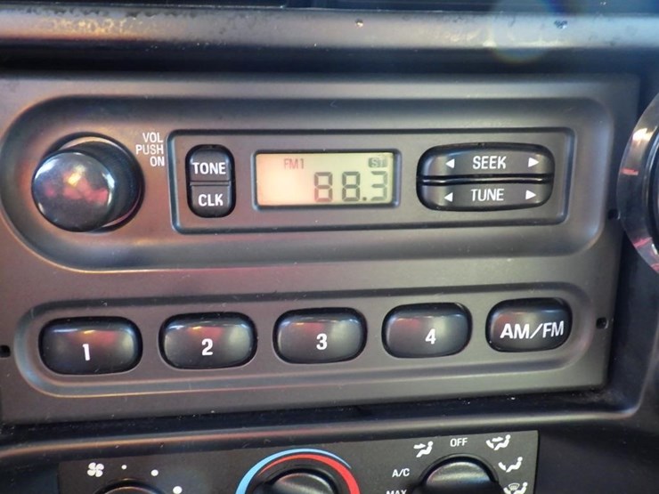 2011-ford-ranger-image-30