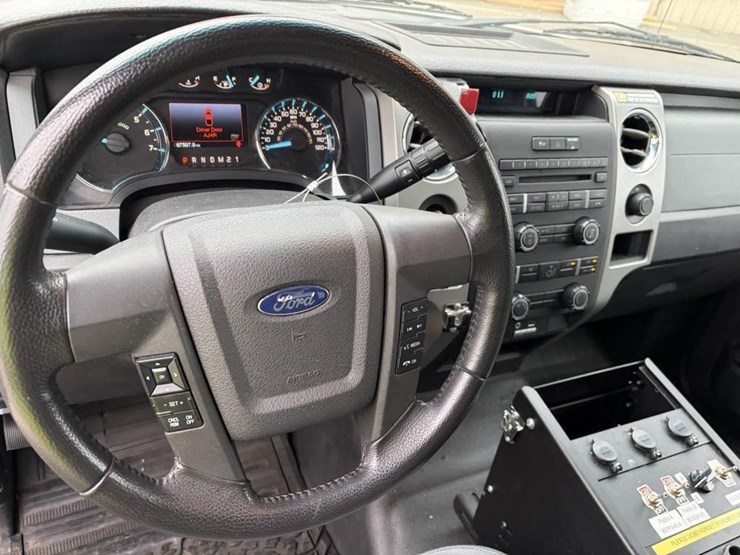 2011-ford-f150-xlt-image-13