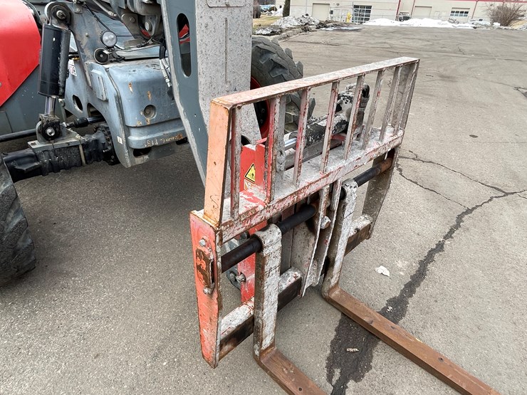 #133-•-2017-skyjack-sj643-telehandler-image-44